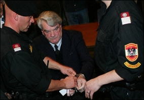 David Irving in handcuffs in Austria for political incorrectness