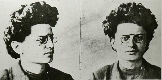 Leon Trotsky mugshot